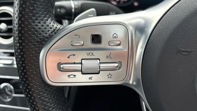 Mercedes-Benz C-Class C220d AMG Line Premium Plus 4dr 9G-Tronic Diesel Saloon